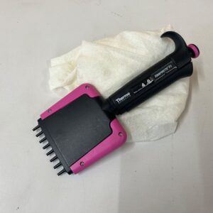 Pink 8-Kanal Pipette Finnpipette F2 1-10 ul